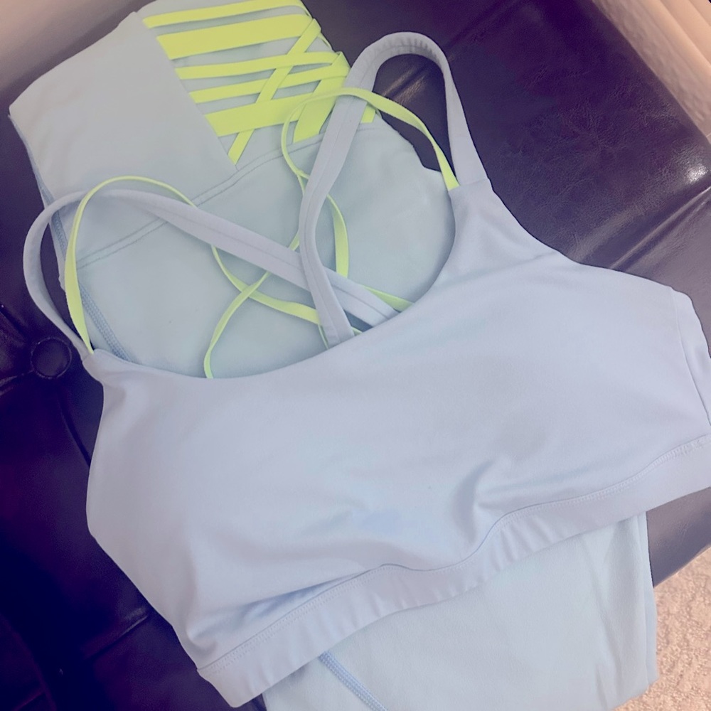 Fabletics Boost Leggings and Sports Bra Set.